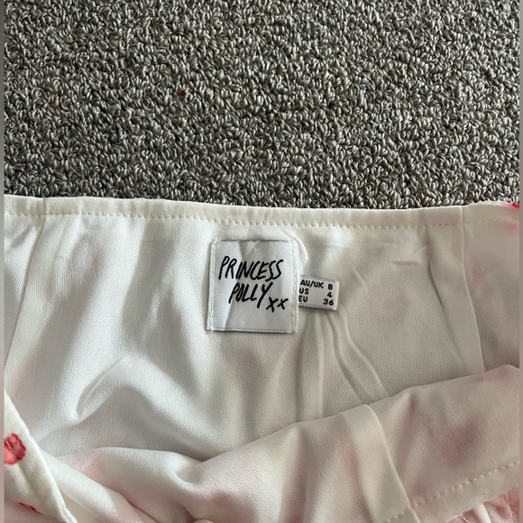 Princess Polly red floral skirt - Picture 2 of 2